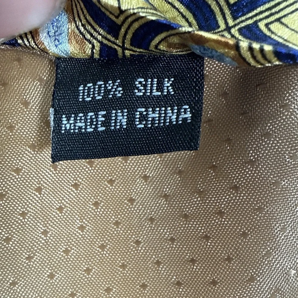 Promotional Pfizer Pharmaceuticals, 100% Silk Tie, Man Pill. Awesome‎